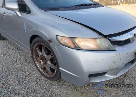 2011 Honda Civic Lx z USA, uszkodzony, nr VIN 2HGFA1F53BH517809